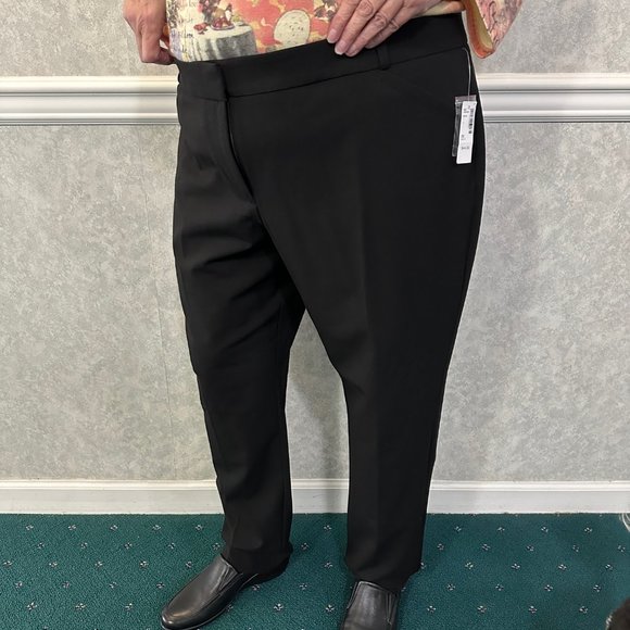 NEW Classic Black Straight Leg Dress Pants Reitmans 20P - Picture 2 of 12